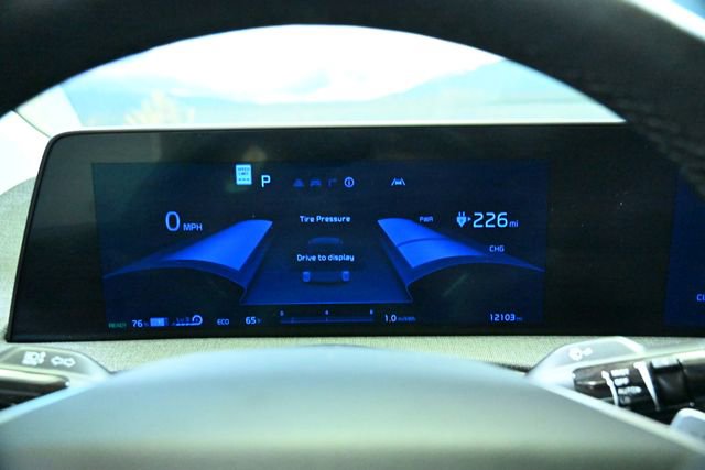 Used 2024 Kia EV6 Wind image 36