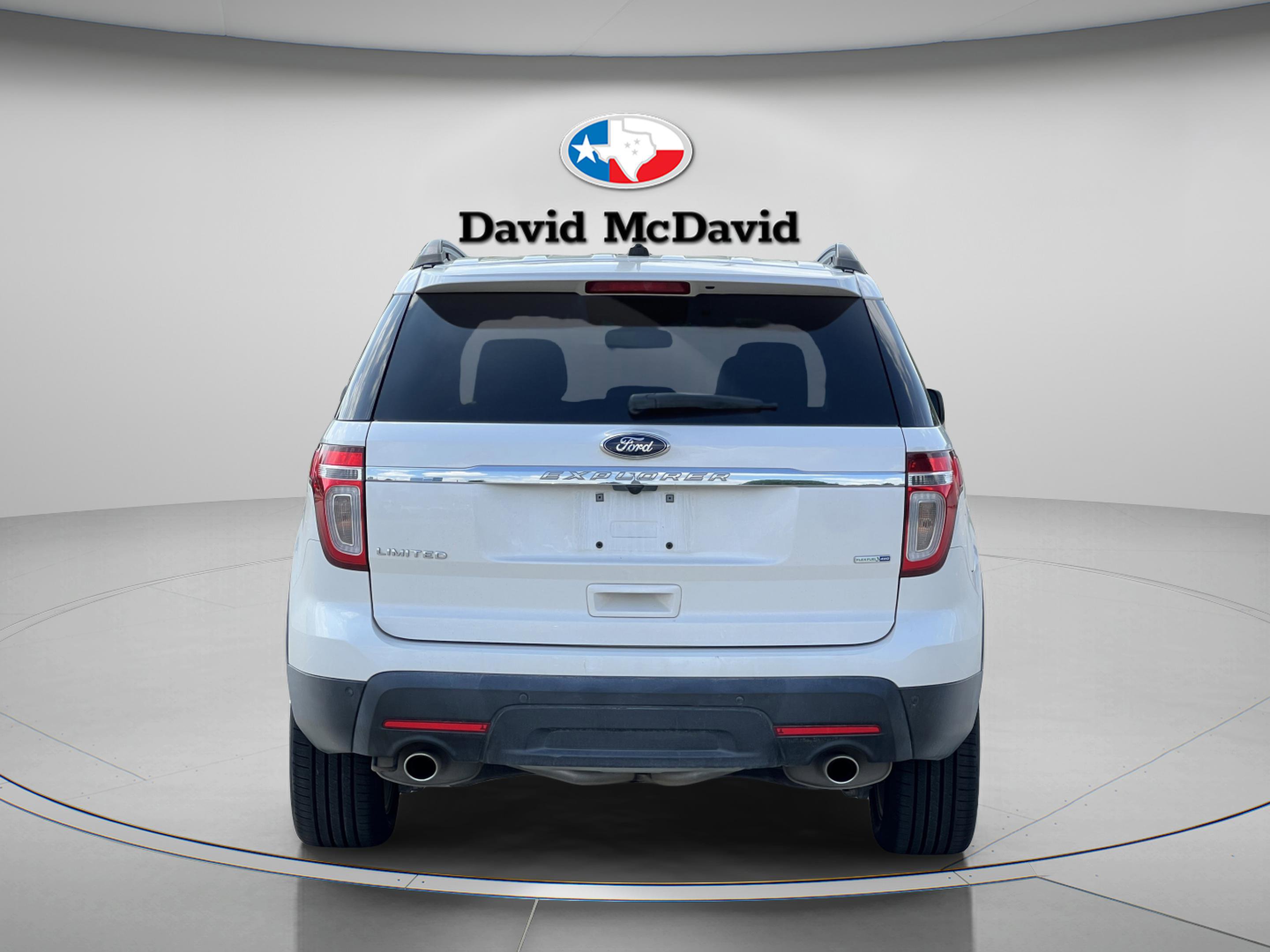 Used 2015 Ford Explorer Limited w/ Equipment Group 302A AWD/4WD image 13