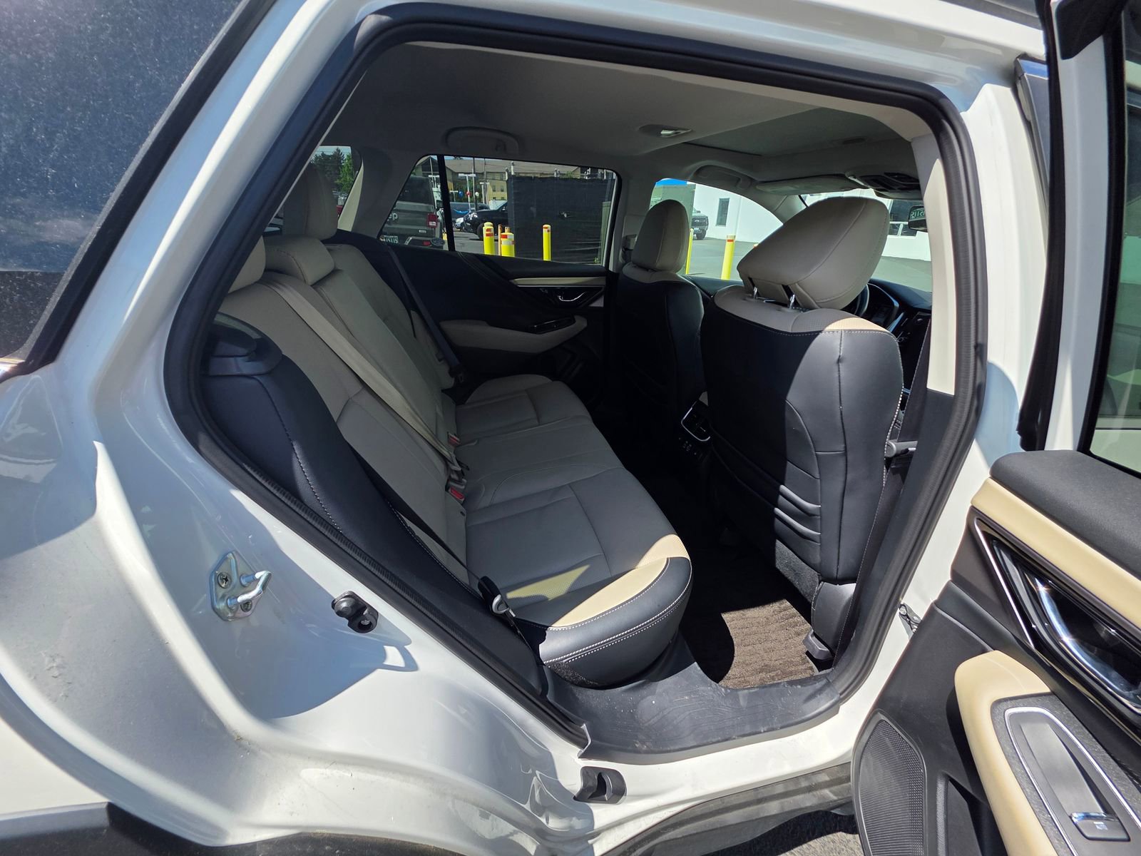 Used 2023 Subaru Outback Limited XT AWD/4WD image 14