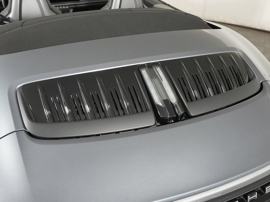 Certified 2025 Porsche 911 Carrera RWD image 16