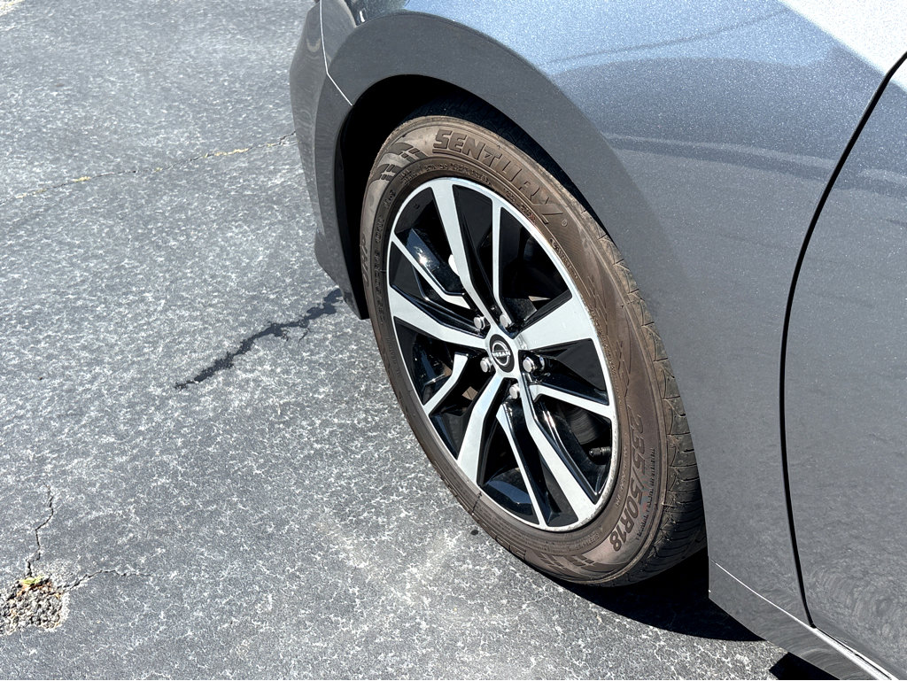 Used 2023 Nissan Maxima SV w/ Floor Mat Group image 25