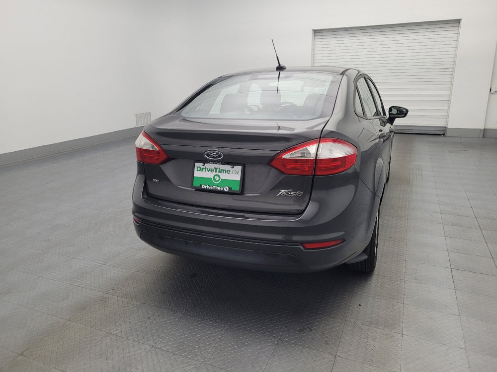 Used 2018 Ford Fiesta SE image 7