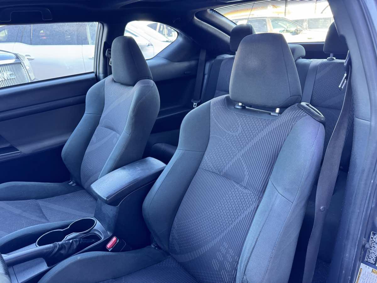 Used 2012 Scion tC FWD image 36