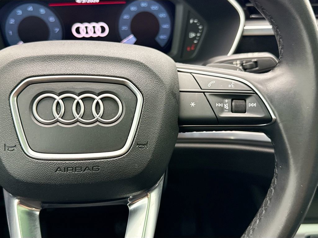 Used 2022 Audi Q3 2.0T Premium Plus w/ Premium Plus Package image 12