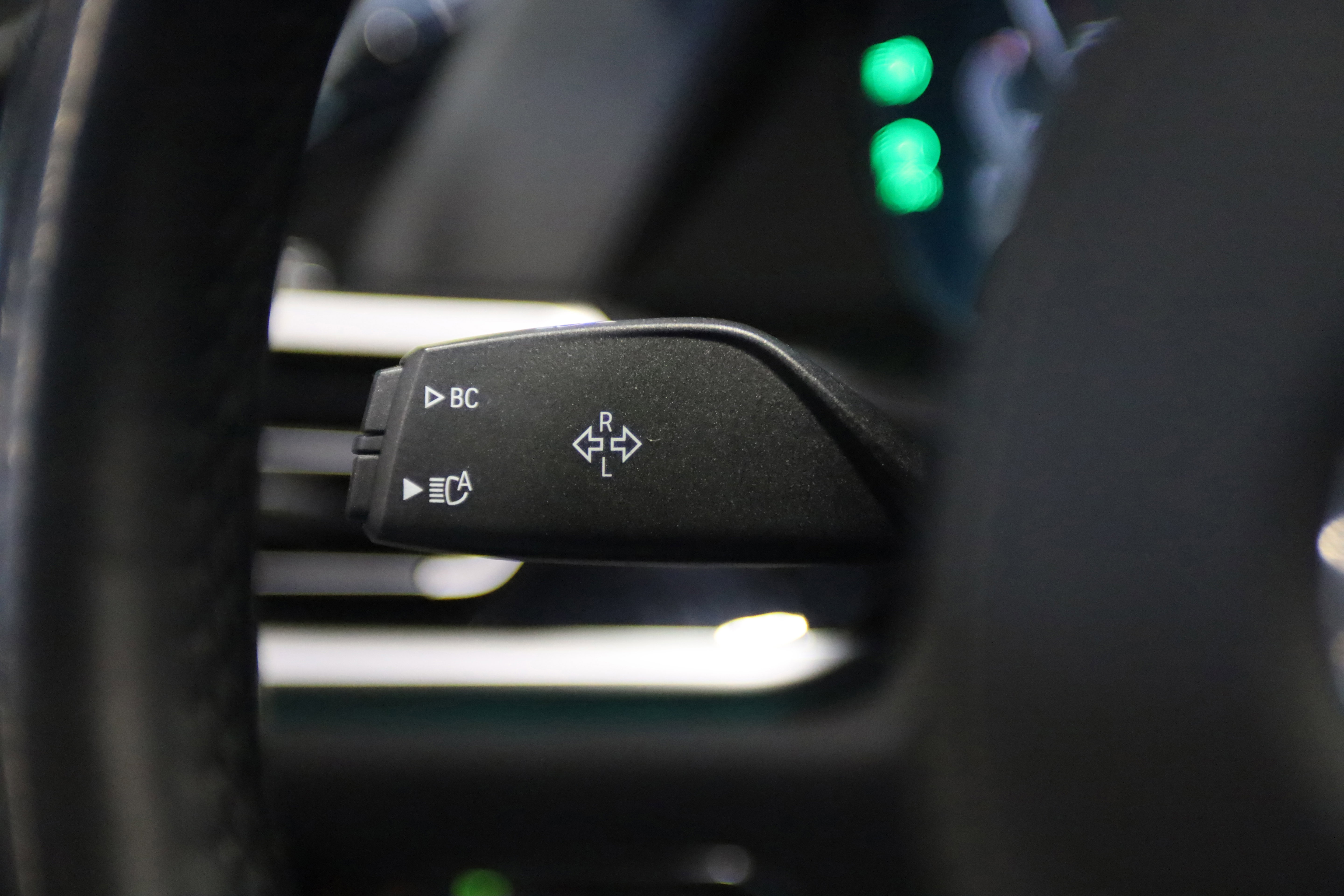 Used 2022 BMW X7 M50i w/ Dynamic Handling Package image 20