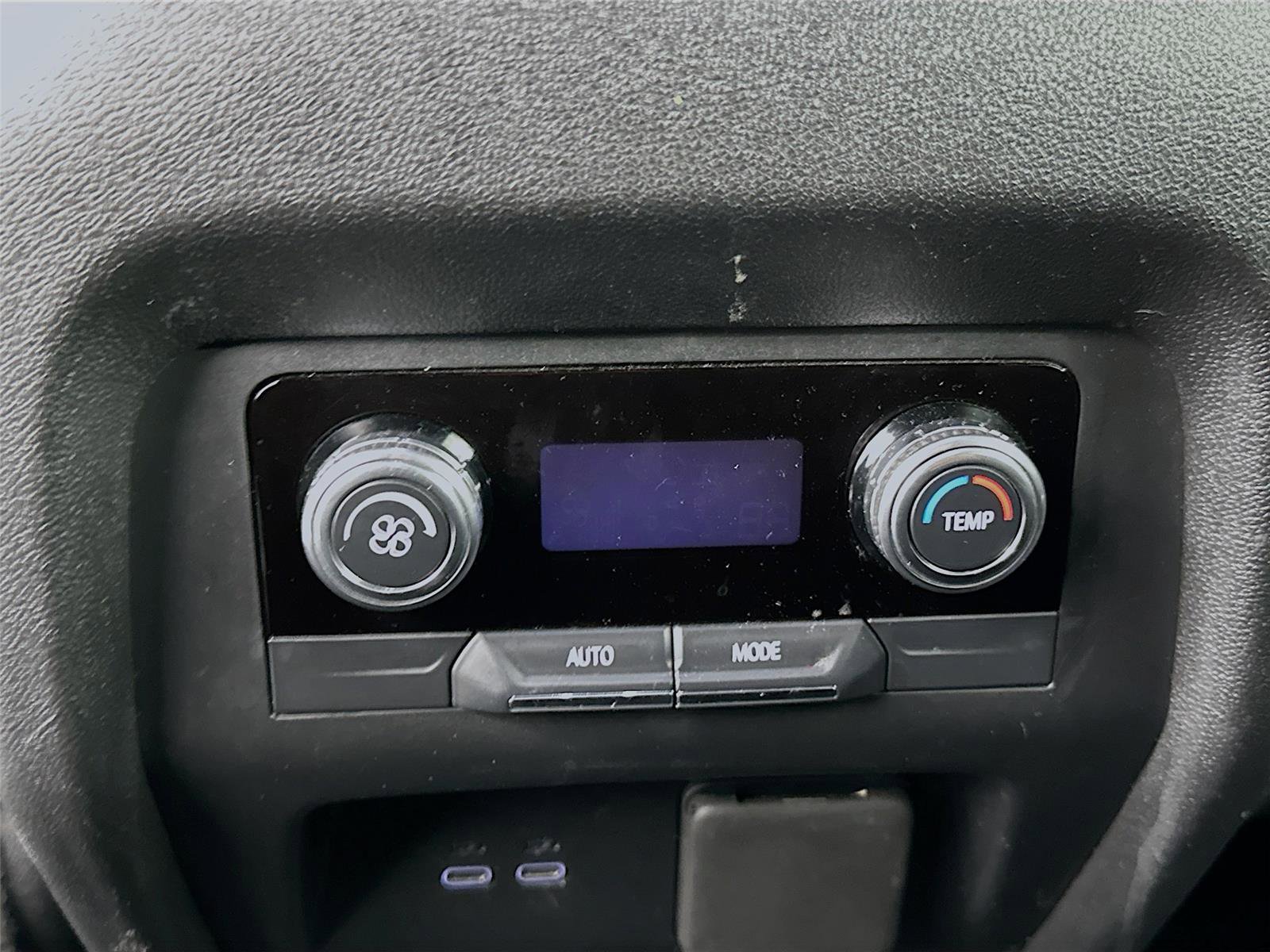 Used 2025 GMC Acadia Elevation image 23