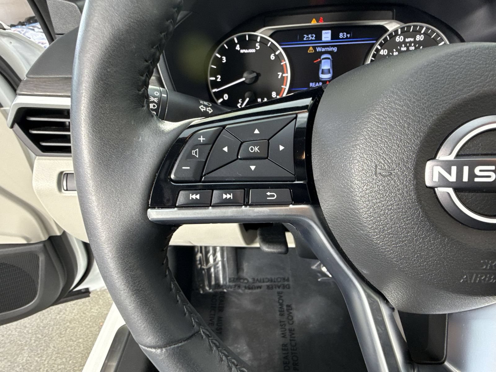 Used 2024 Nissan Altima 2.5 SL FWD image 13