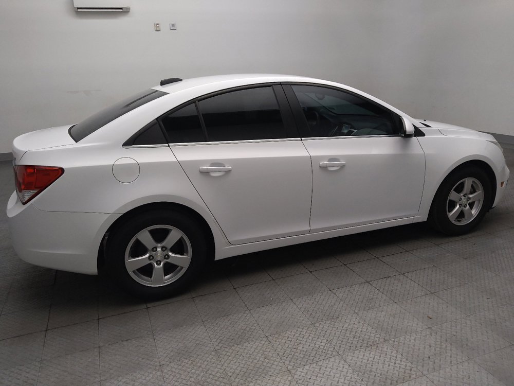 Used 2016 Chevrolet Cruze LT w/ Enhanced Safety Package FWD image 10