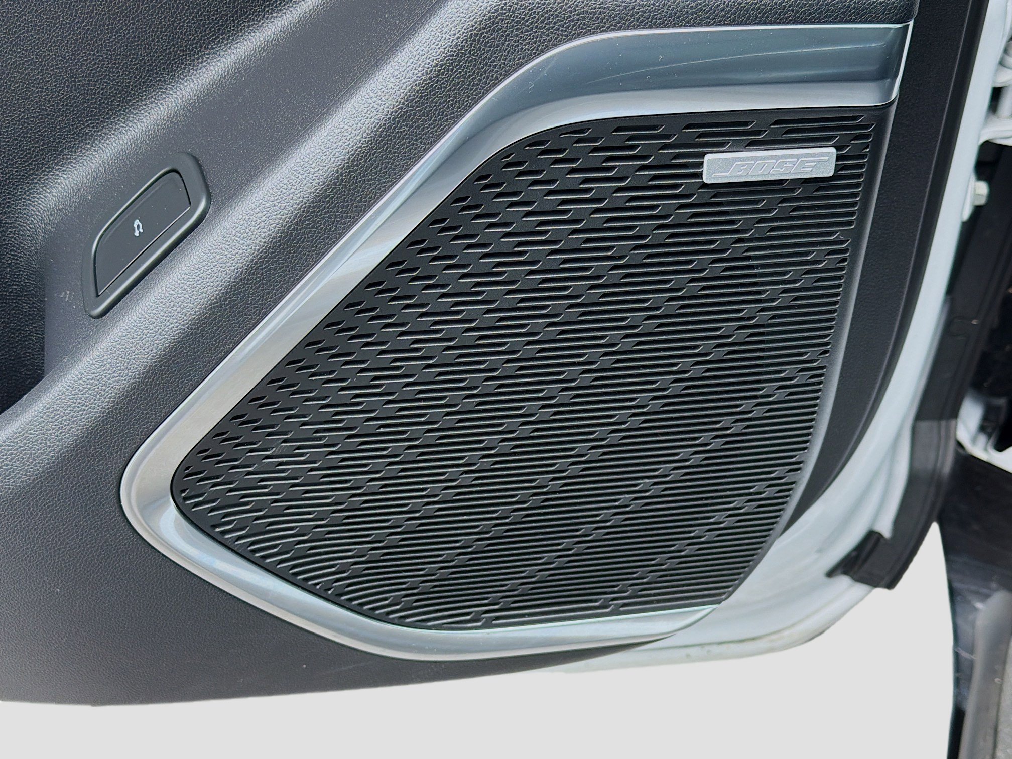Used 2025 Buick Enclave Sport Touring w/ Power Package FWD image 26