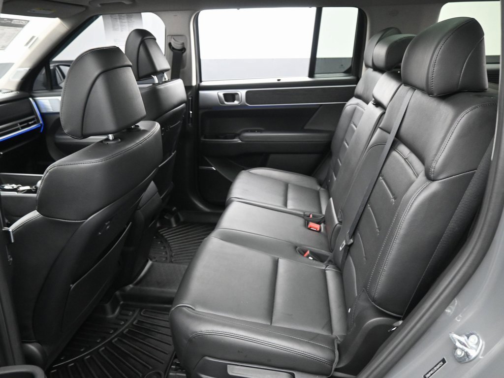 Used 2024 Hyundai Santa Fe Limited image 32