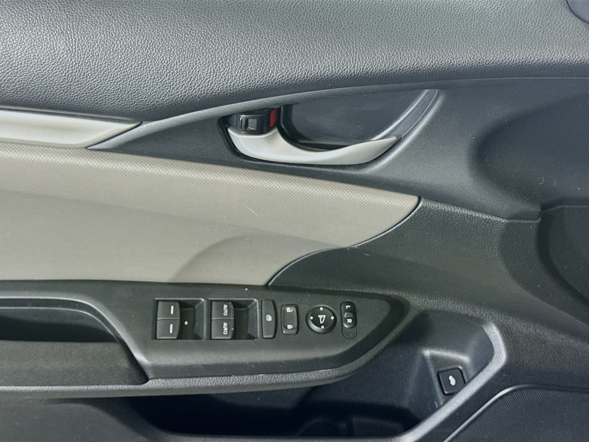 Used 2019 Honda Civic LX image 23