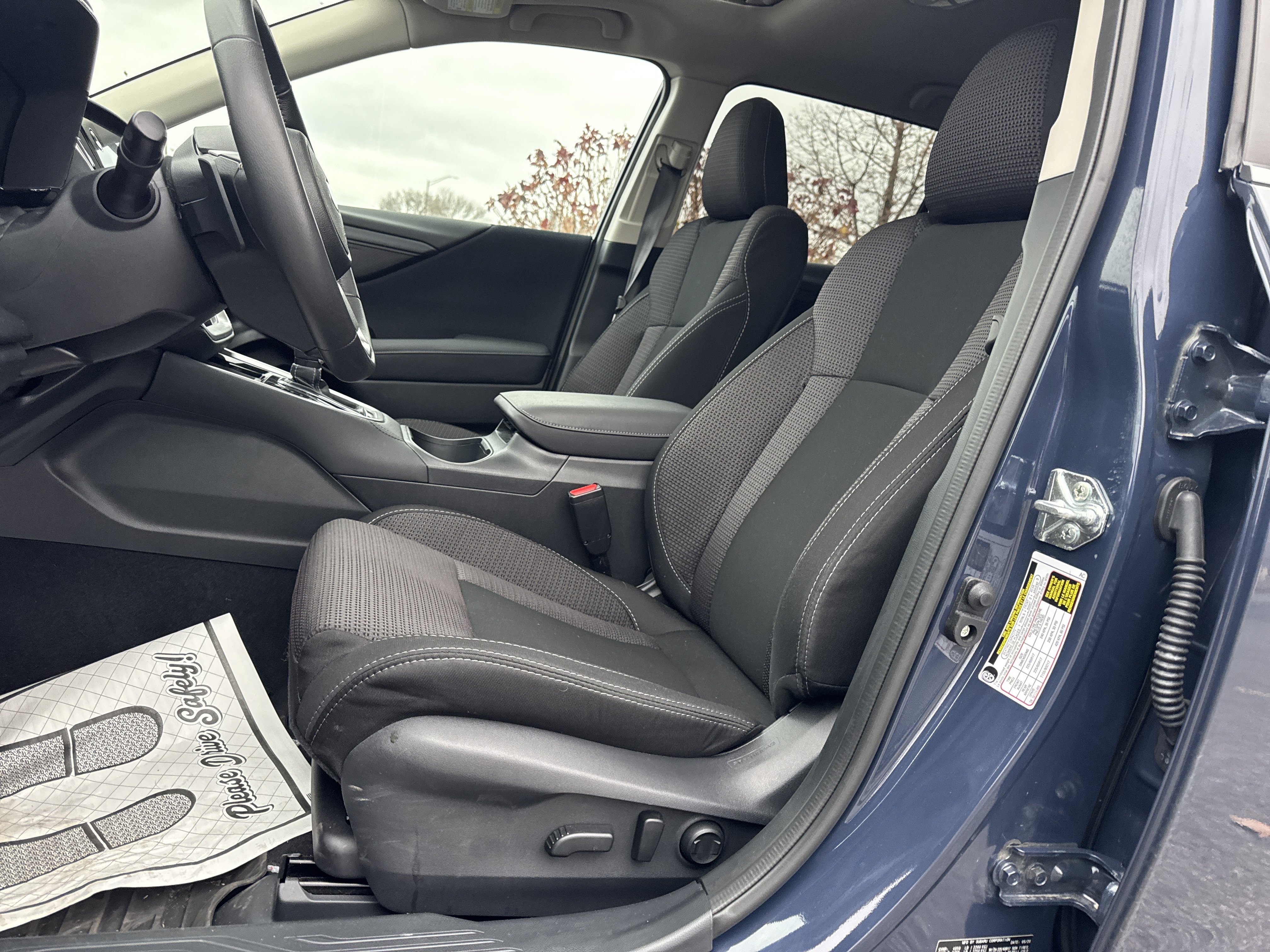 Certified 2025 Subaru Outback Premium w/ Popular Package #1A image 17