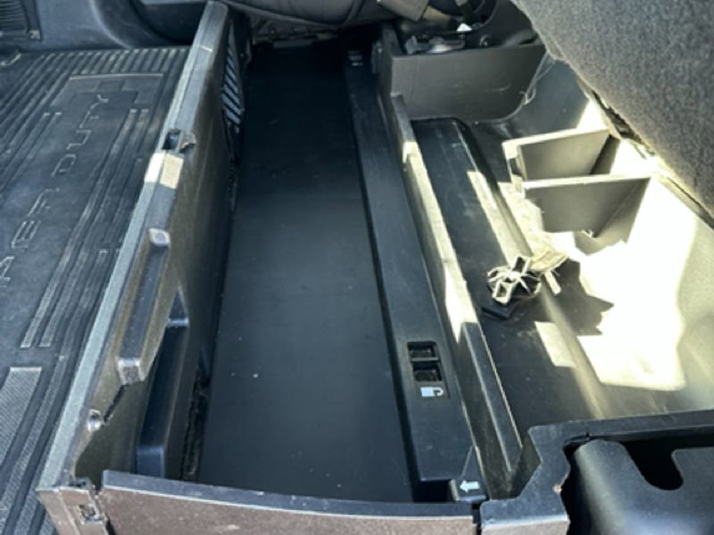 Used 2017 Ford F250 Lariat w/ Lariat Value Package image 22