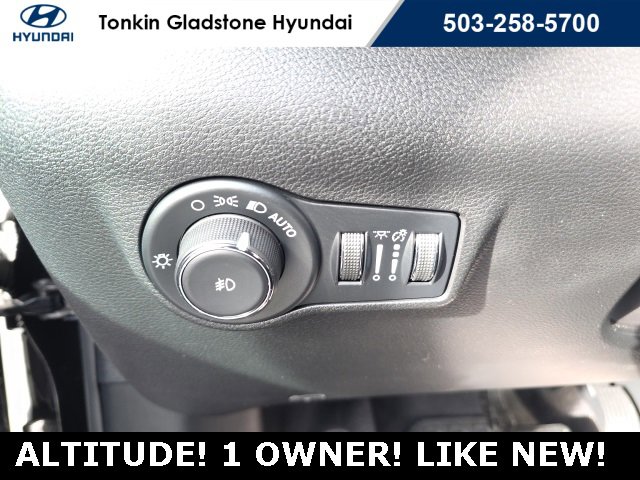 Used 2023 Jeep Compass Altitude w/ Sun and Sound Group image 11