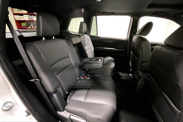 Used 2023 Honda Passport EX-L image 27