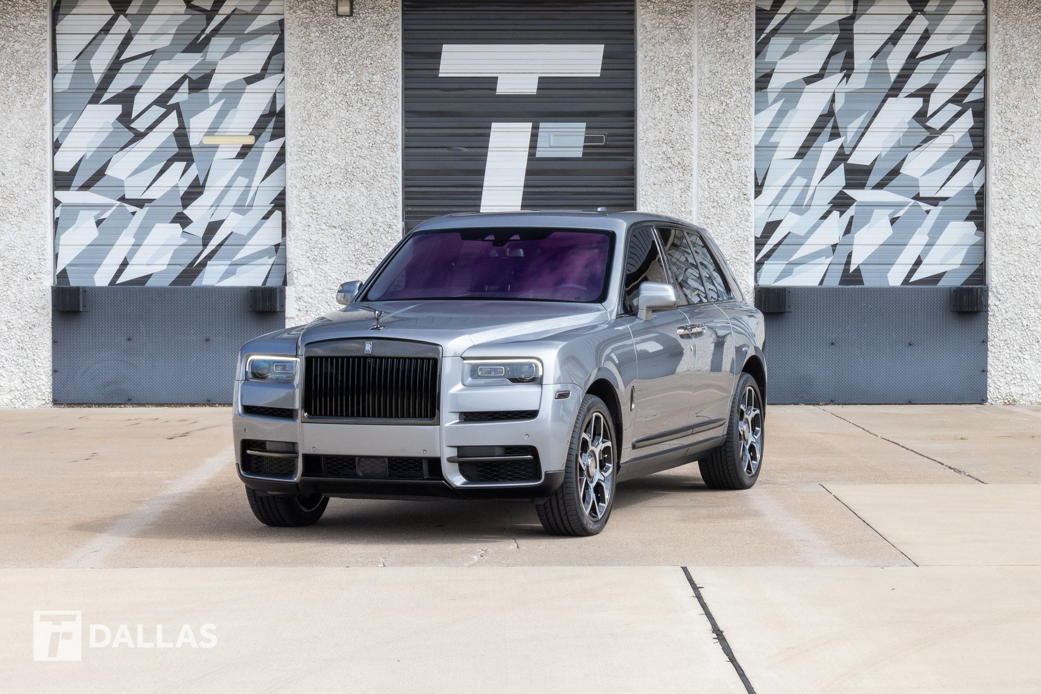 Used 2022 Rolls-Royce Cullinan Black Badge w/ Dark Exterior Package image 6