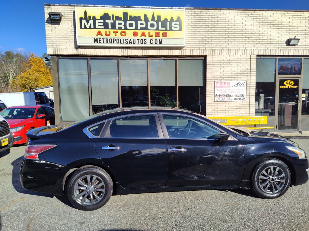 Used 2015 Nissan Altima 2.5 S w/ Special Edition Package FWD image 1
