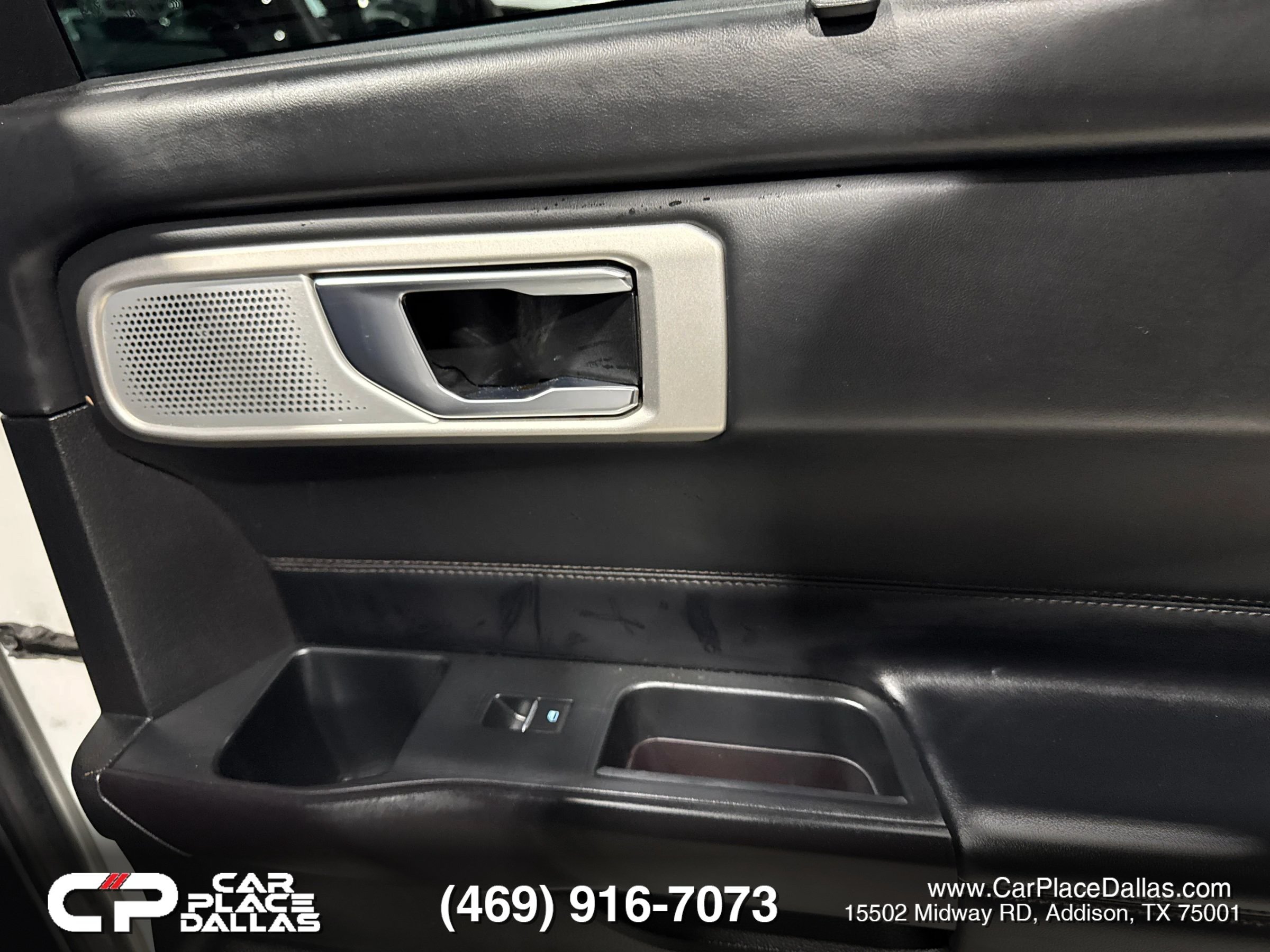 Used 2020 Ford Explorer Platinum w/ Premium Technology Package AWD/4WD image 28