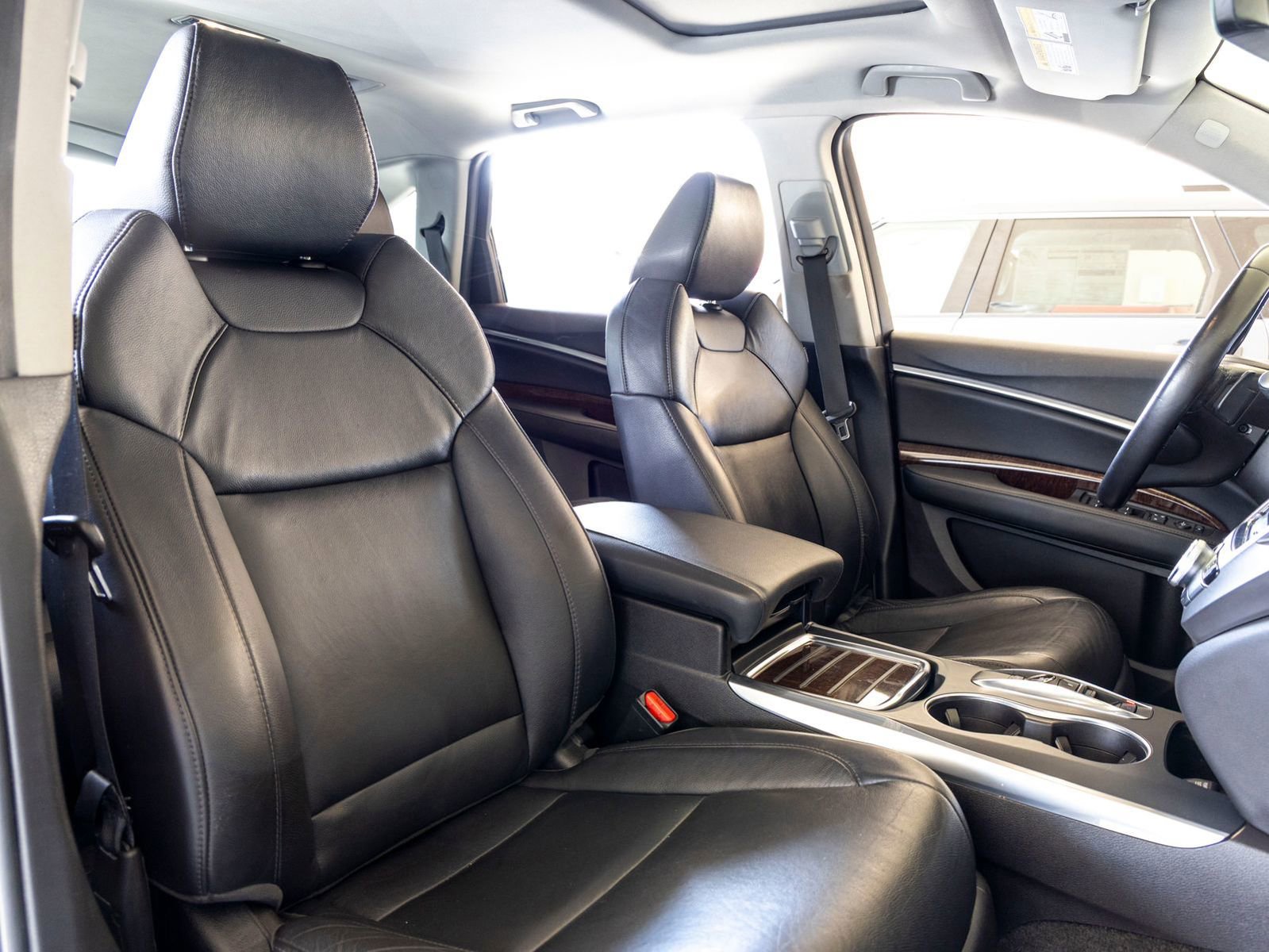 Used 2018 Acura MDX FWD image 23