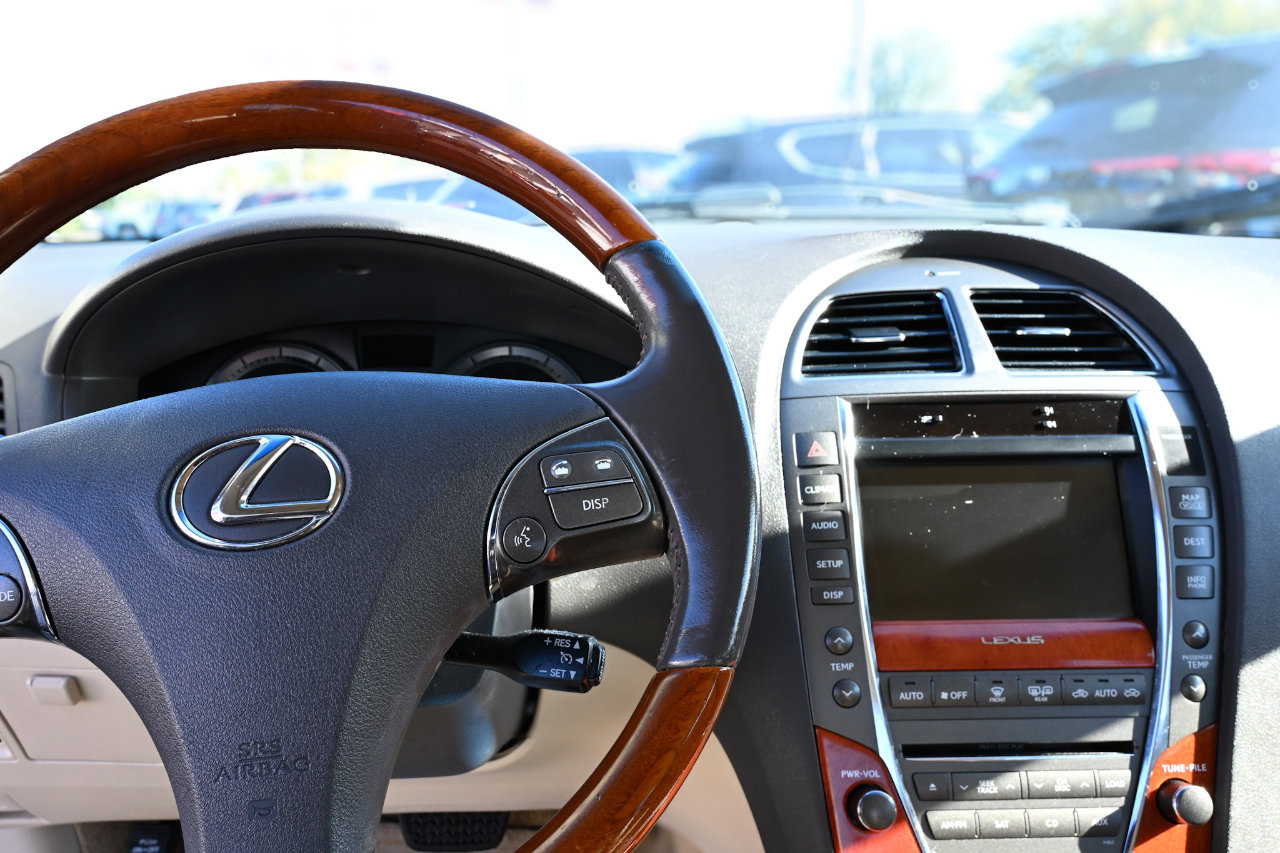 Used 2010 Lexus ES 350 FWD image 17