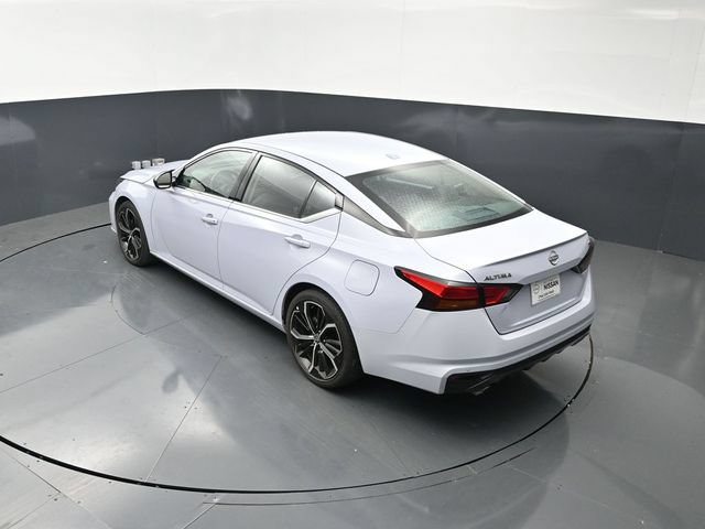 Used 2025 Nissan Altima 2.5 SR FWD image 15