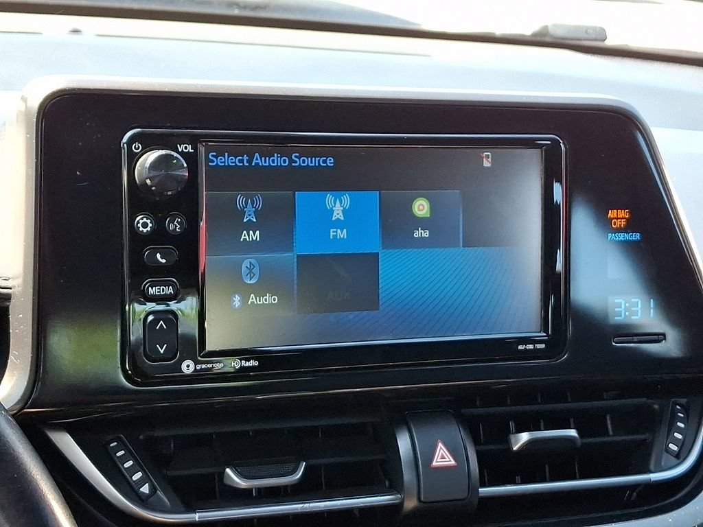 Used 2018 Toyota C-HR XLE FWD image 17