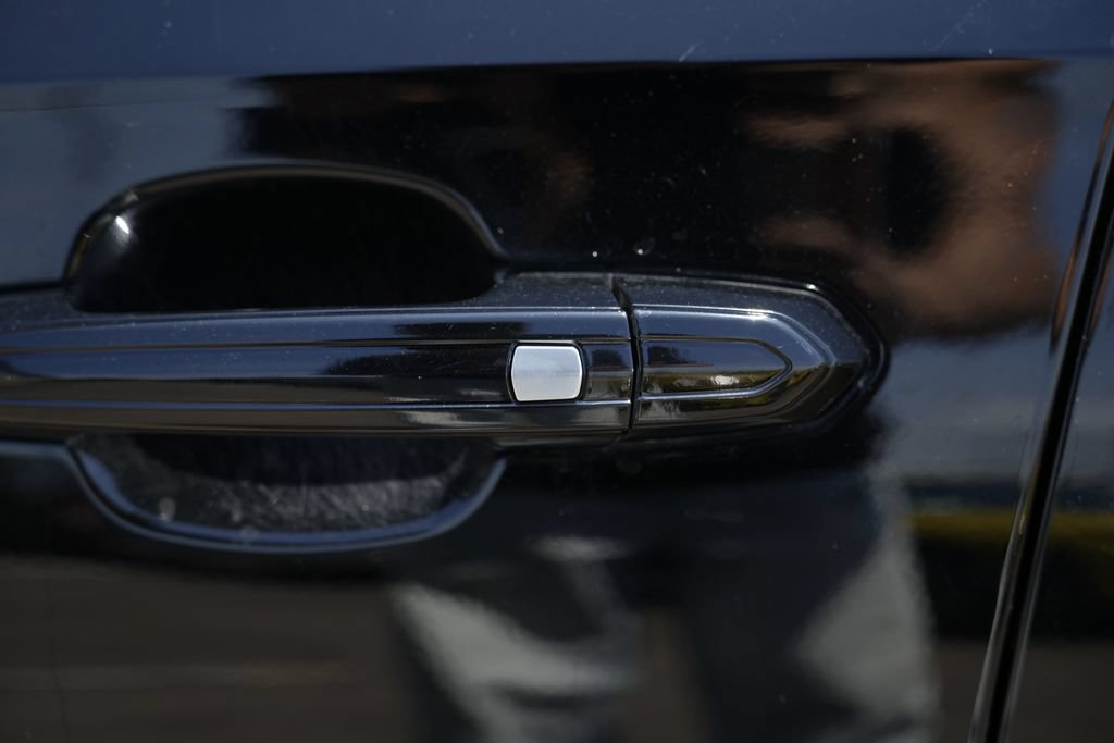 Used 2021 Cadillac CT4 V w/ Technology Package AWD/4WD image 30