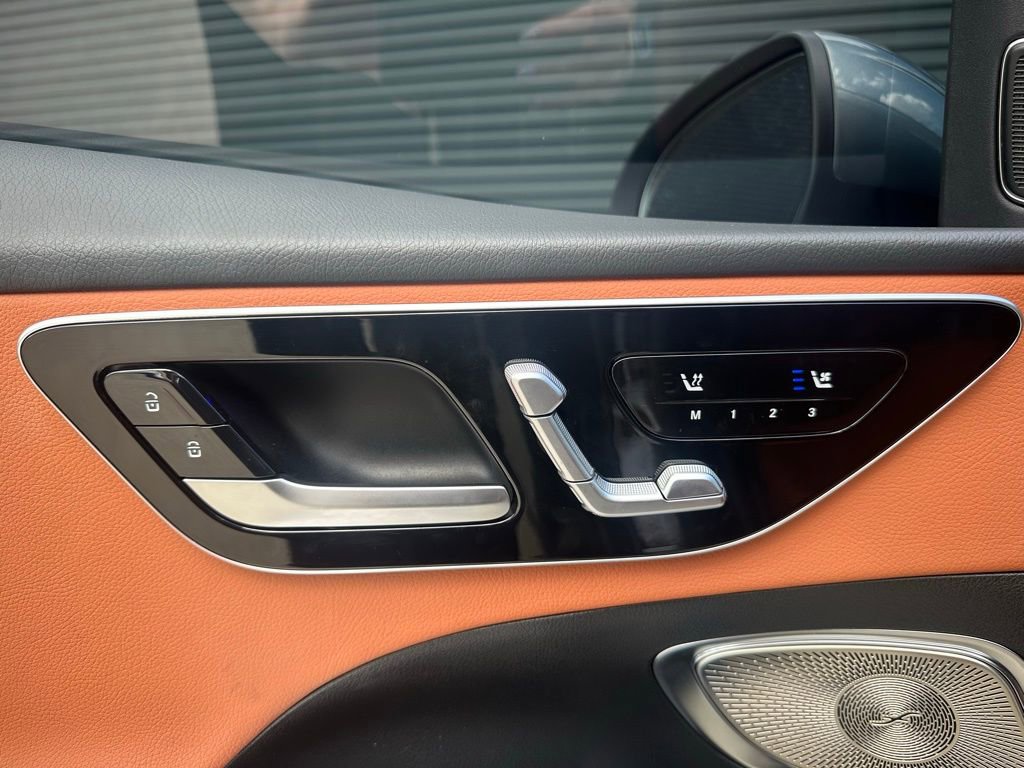 Used 2024 Mercedes-Benz C 300 Sedan image 20