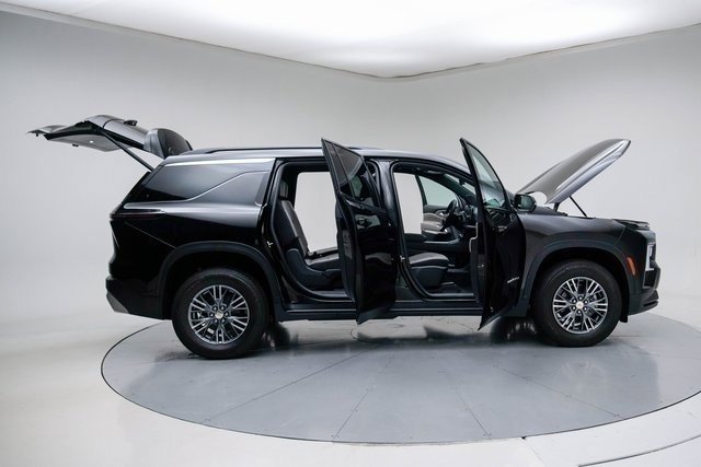 New 2026 Chevrolet Traverse LT w/ Enhanced Driving Package image 14