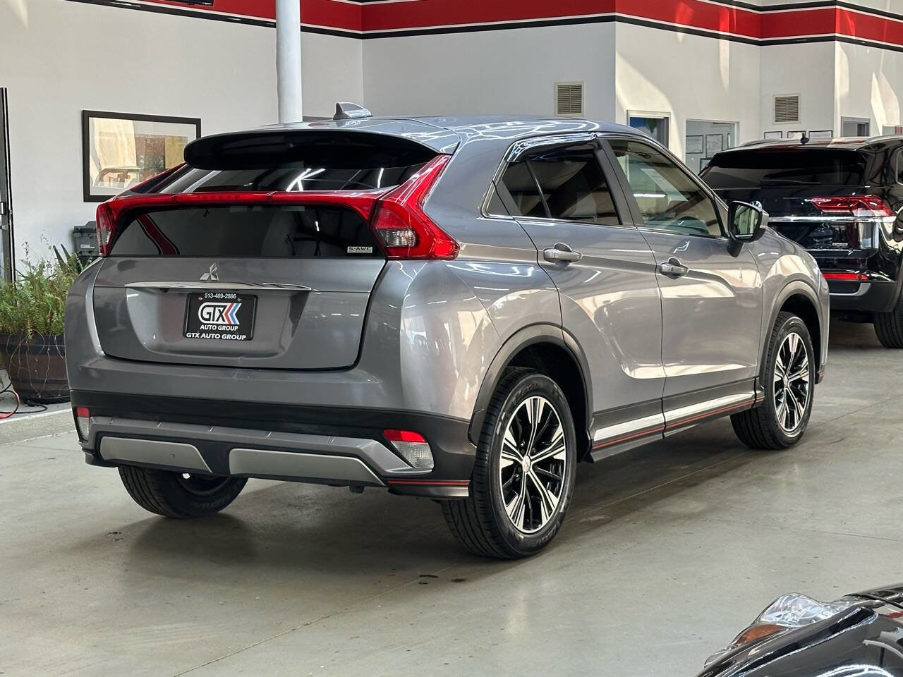 Used 2018 Mitsubishi Eclipse Cross SEL image 2