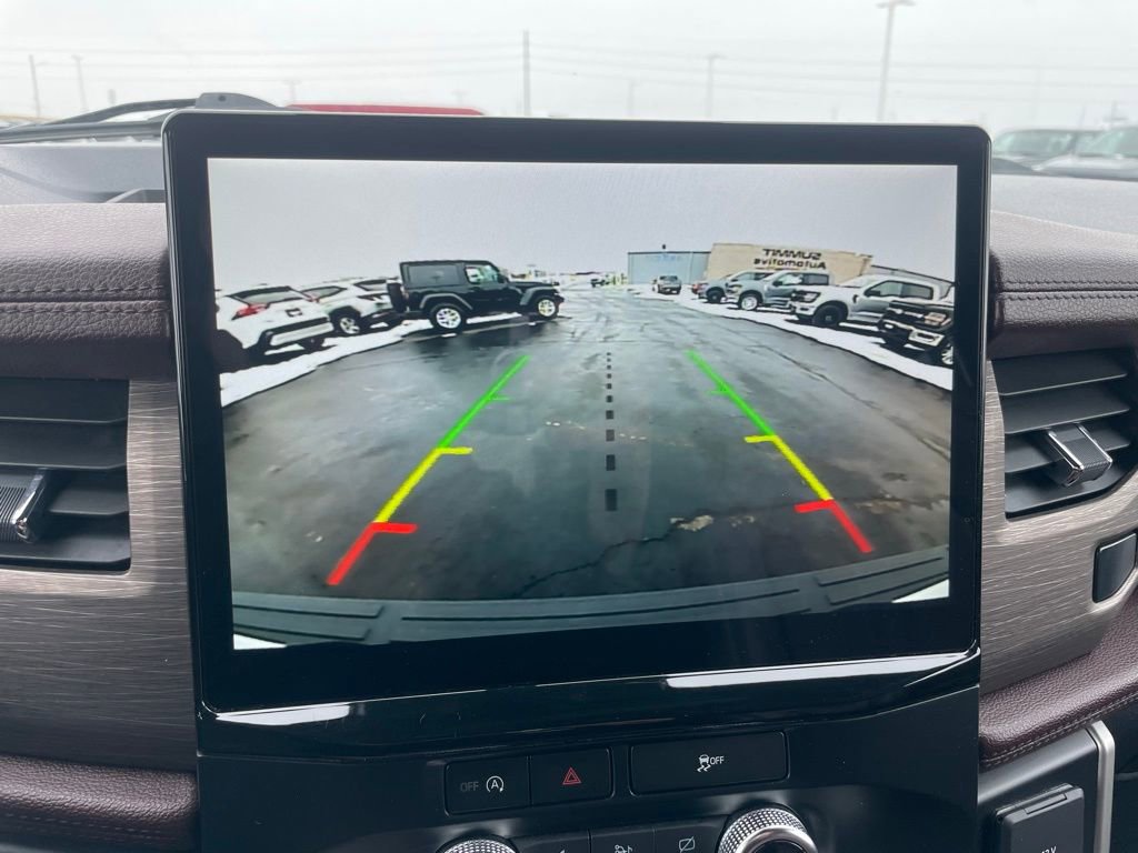 Used 2024 Ford Expedition Limited image 22