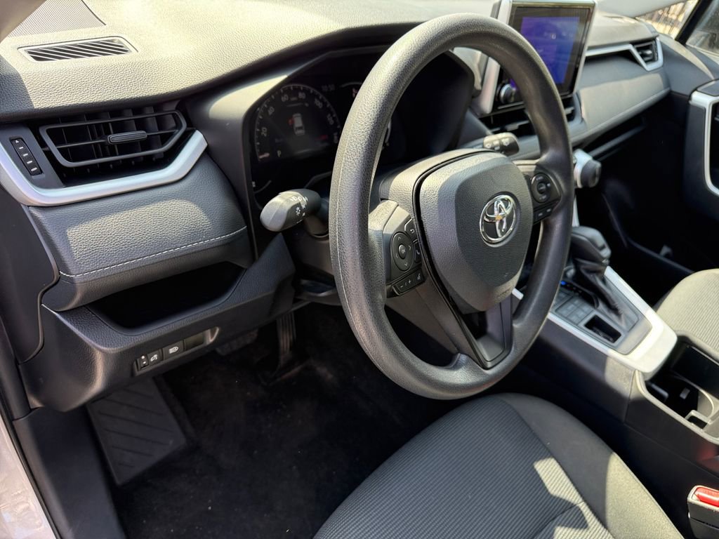 Certified 2024 Toyota RAV4 LE AWD/4WD image 27