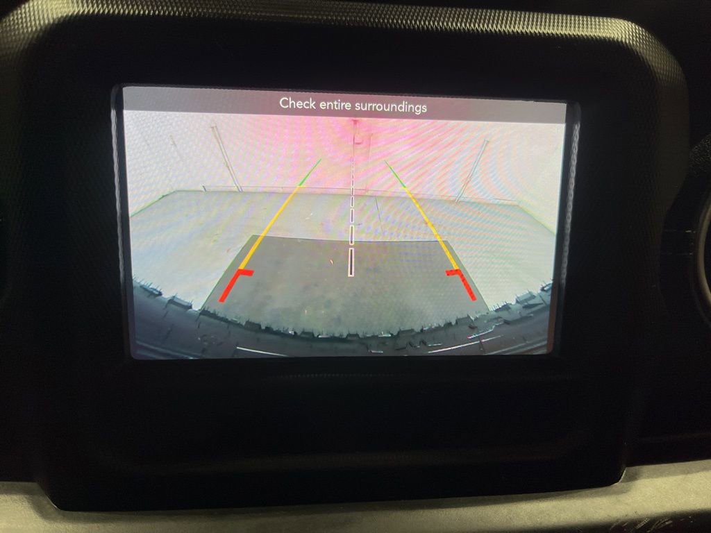 Used 2019 Jeep Wrangler Unlimited Sahara w/ Dual Top Group AWD/4WD image 21