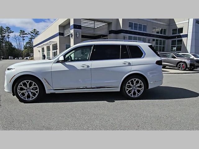 Used 2024 BMW X7 xDrive40i image 19