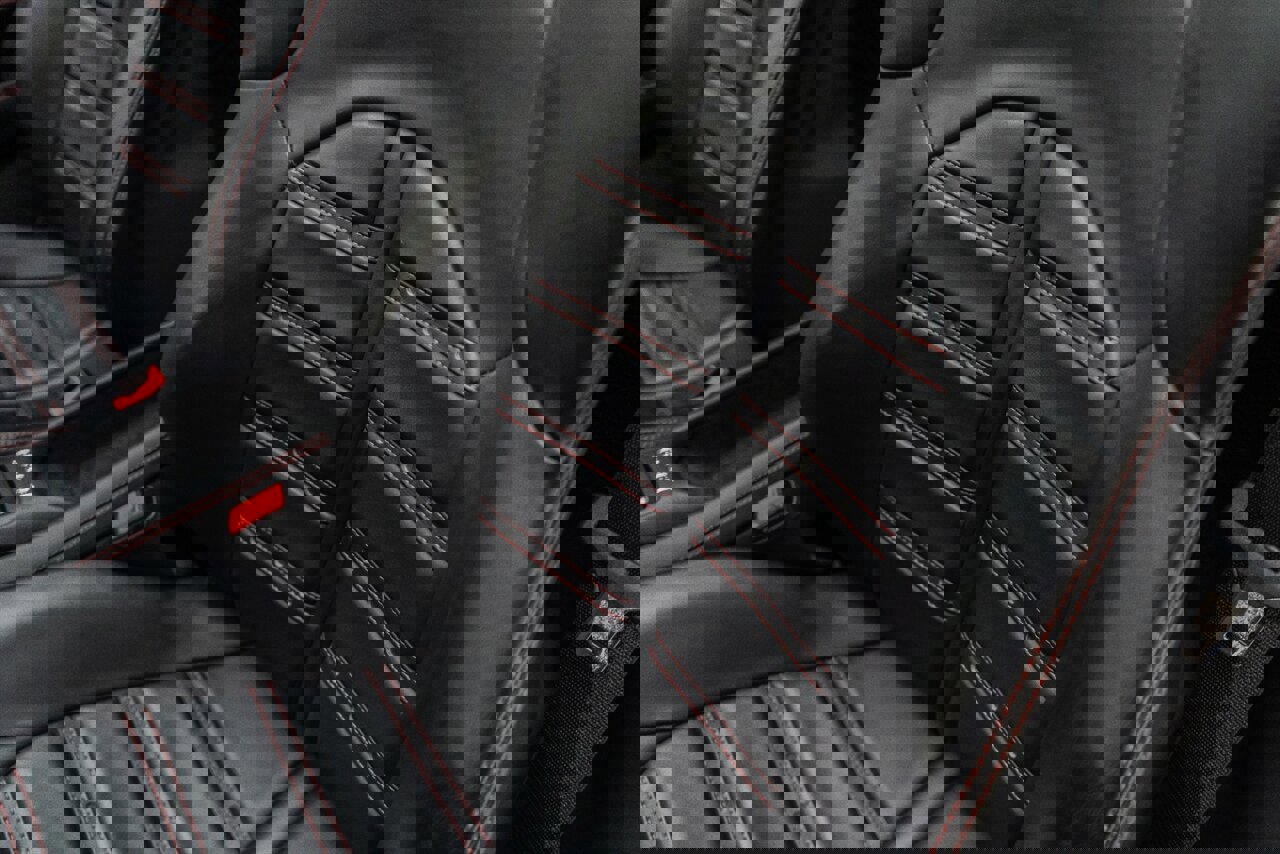 Used 2022 Ferrari F8 Tributo image 31