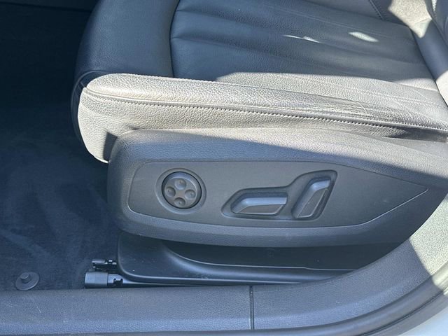 Used 2019 Audi A4 2.0T Premium image 18