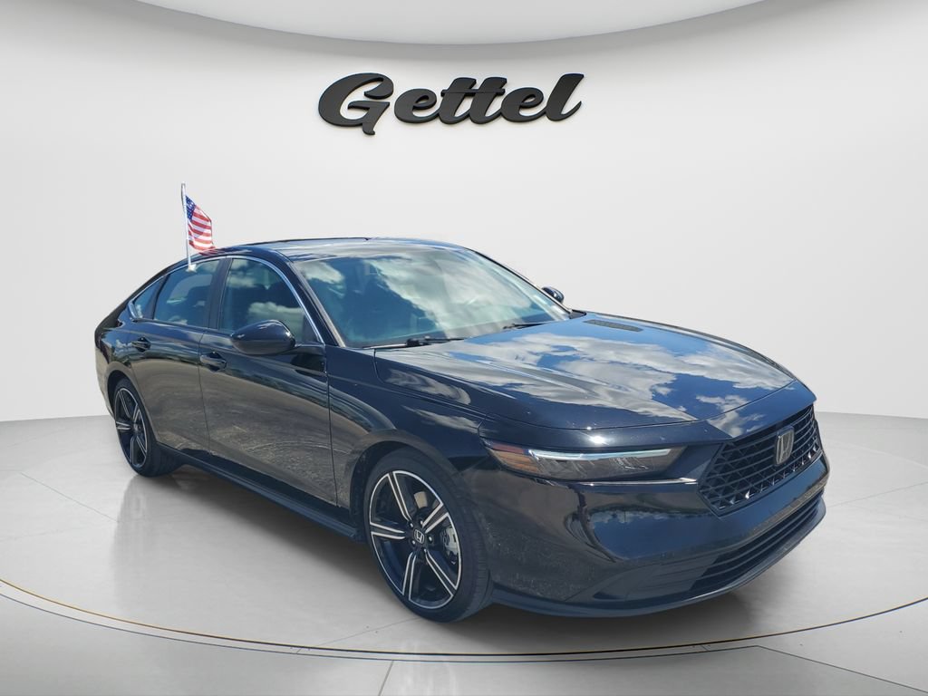 Used 2025 Honda Accord Sport image 3
