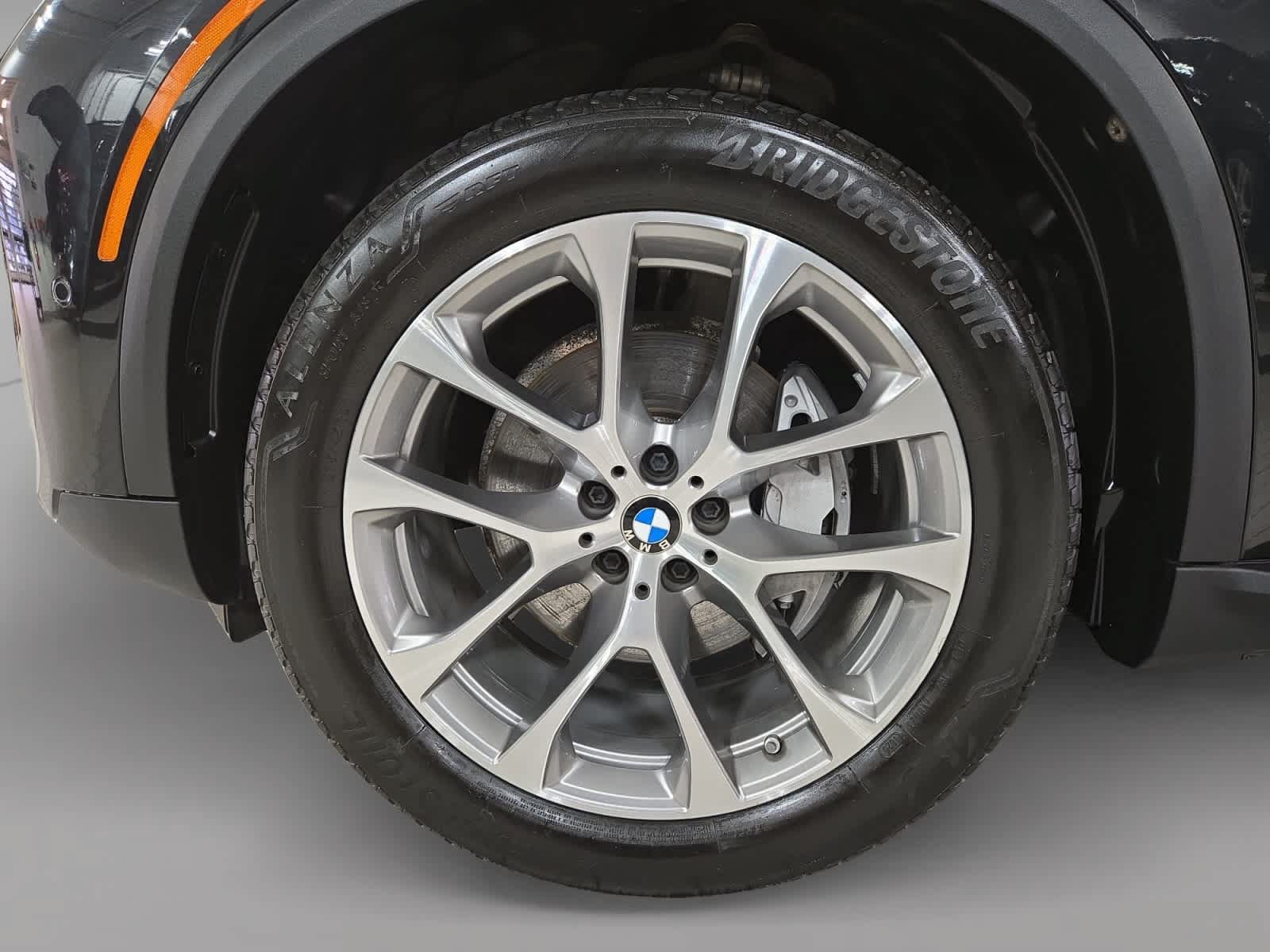 Used 2026 BMW X5 xDrive40i AWD/4WD image 9