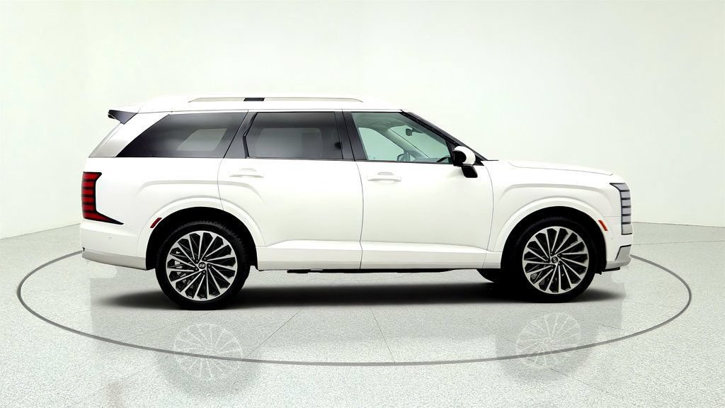 Used 2026 Hyundai Palisade Calligraphy FWD image 4