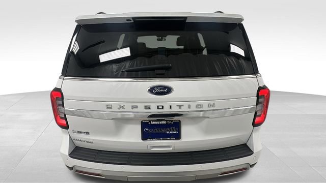 Used 2024 Ford Expedition Limited image 4