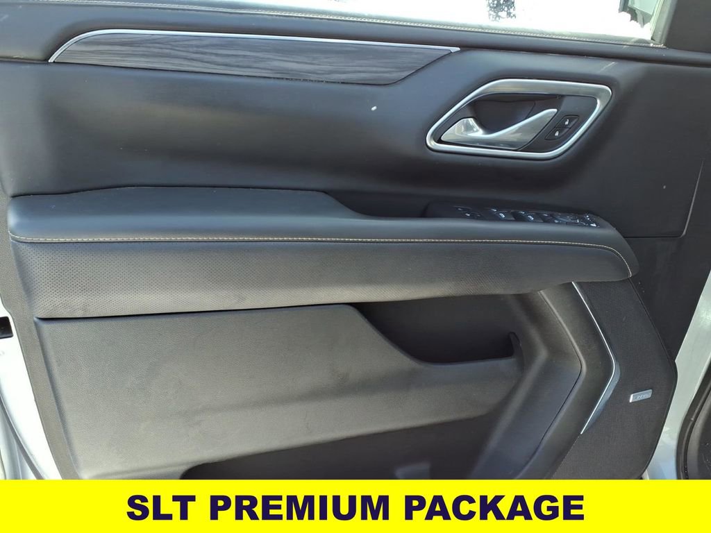 Used 2023 GMC Yukon XL SLT w/ SLT Premium Package image 13