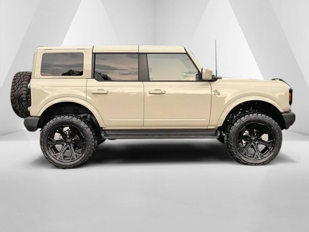 Used 2025 Ford Bronco Outer Banks AWD/4WD image 10