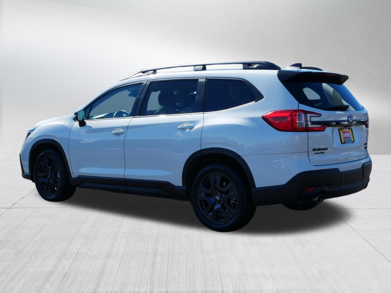 Used 2023 Subaru Ascent Onyx Edition image 5