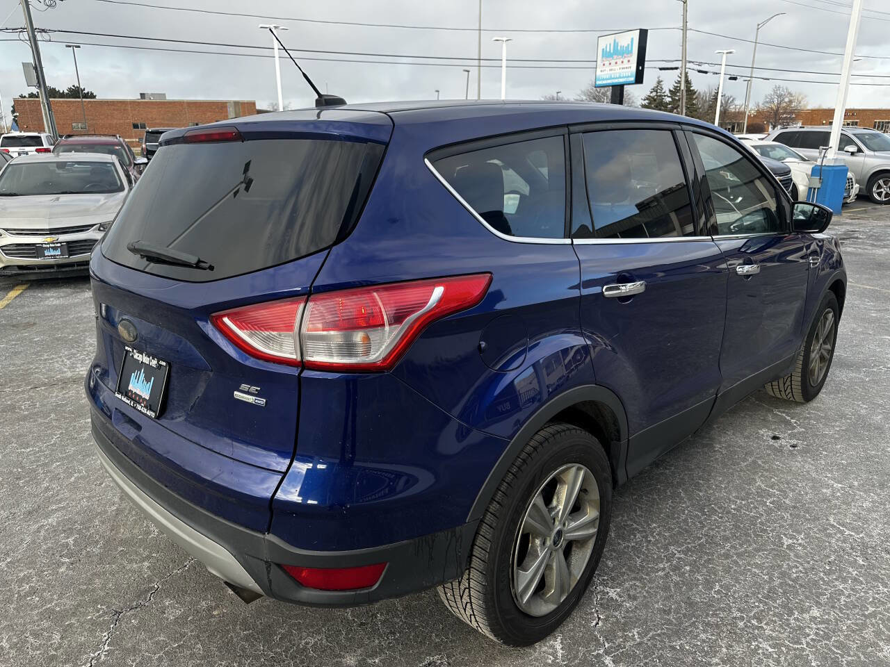 Used 2015 Ford Escape SE image 12