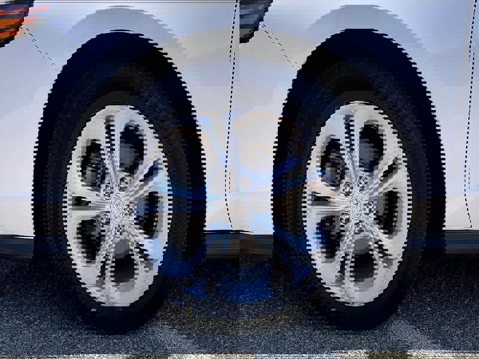 Used 2023 Honda Accord LX image 7