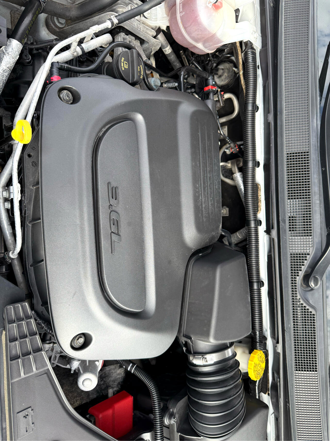 Used 2021 Chrysler Pacifica Touring-L image 24