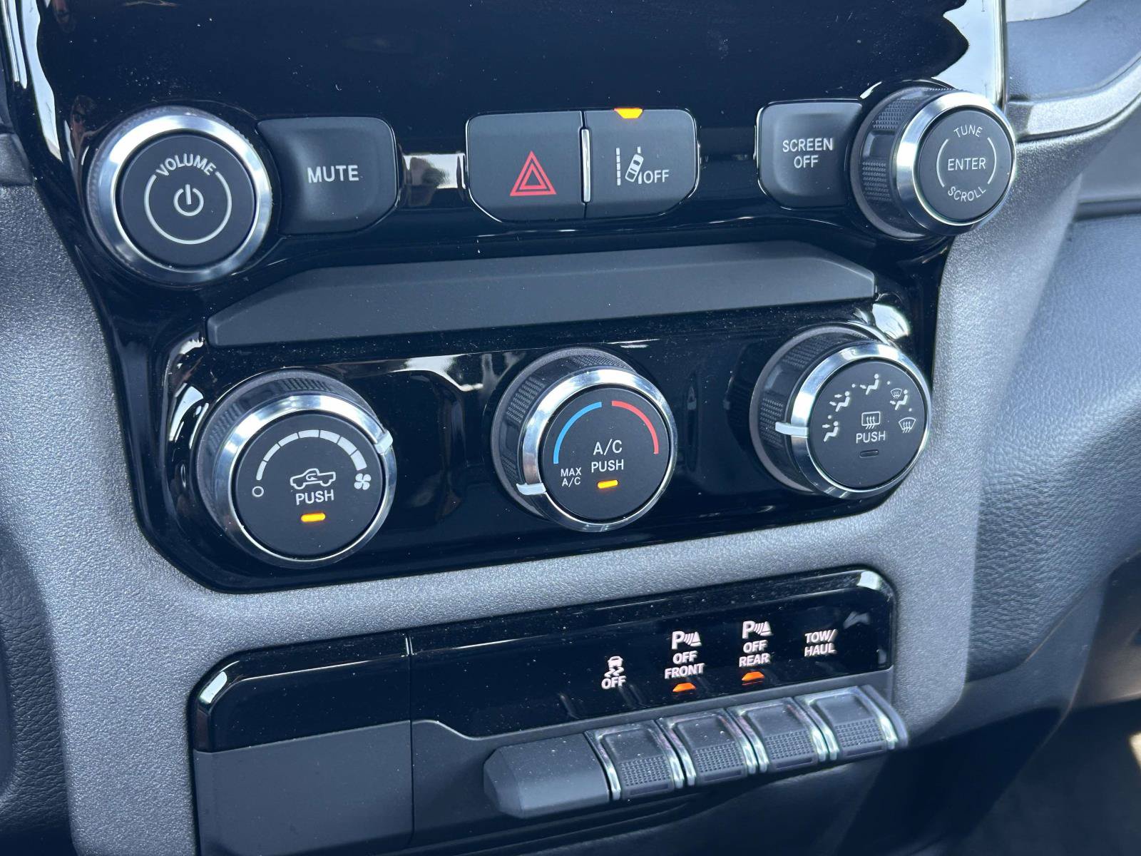 Used 2025 RAM 1500 Tradesman RWD image 21