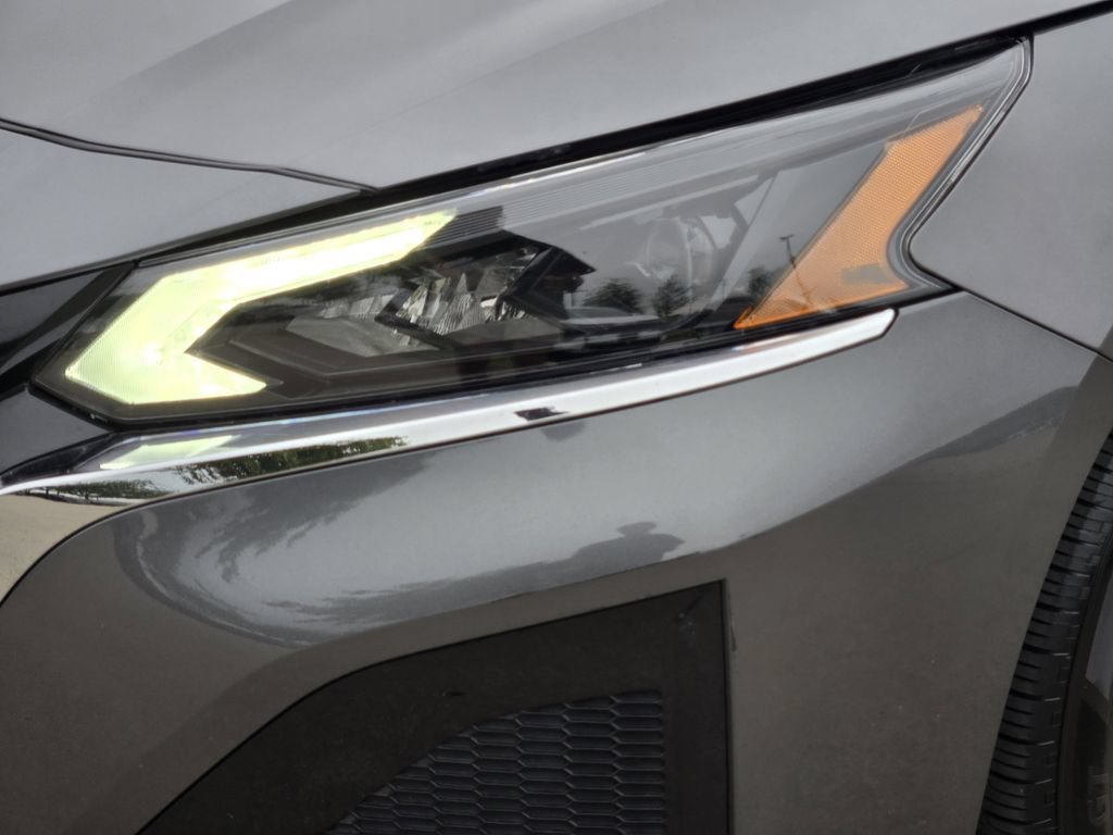 Used 2025 Nissan Altima 2.5 S FWD image 15