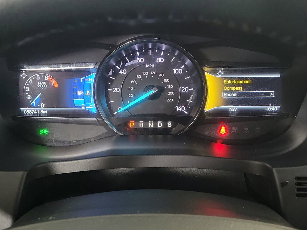 Used 2017 Ford Explorer XLT w/ Equipment Group 202A FWD image 17