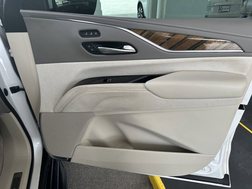 Used 2021 Cadillac Escalade ESV Sport Platinum RWD image 36